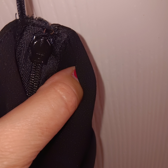 Theory Kaholo One Shoulder Little Black Dress. Size 4 - Picture 10 of 10